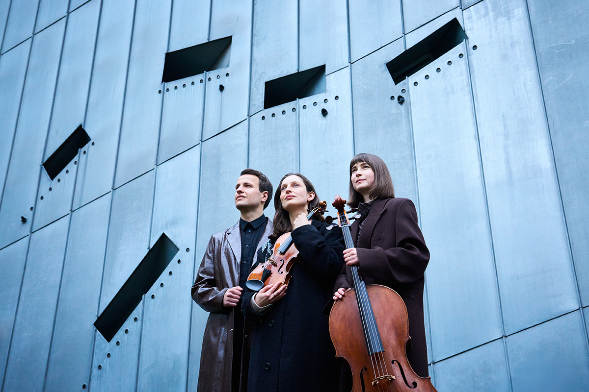 veronika dorosheva TRIO E.T.A. ALBUM COVER
